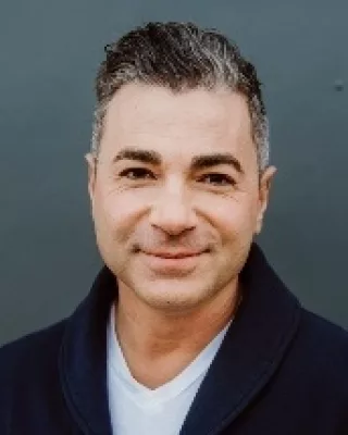 Tony reda headshot